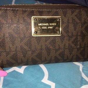 Michael Kors phone case wallet wristlet